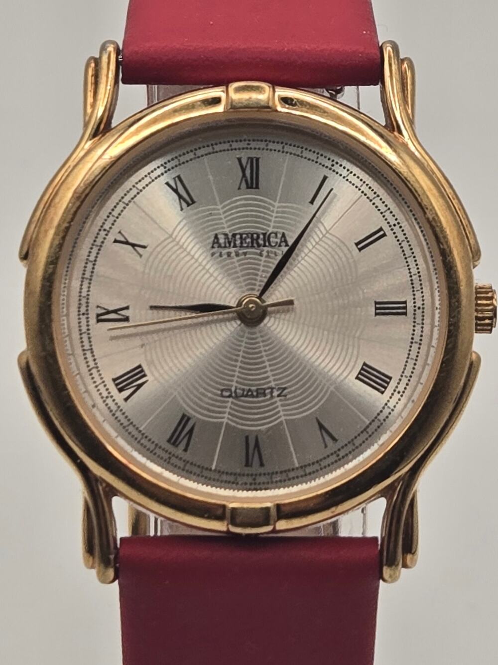 Perry Ellis America quartz womans watch